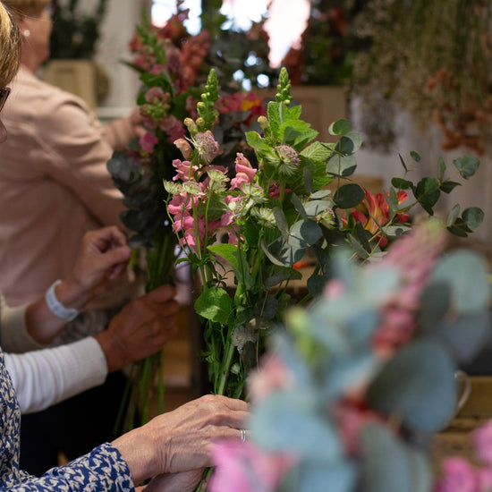 Floristry Masterclass: AUTUMN BOUQUET Saturday 18th October 2025 10am -12pm @ JESMOMD STORE