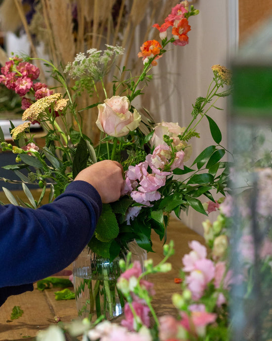 Floristry Masterclass: AUTUMN VASE ARRANGEMENT Saturday 4th October 2025 10am - 12pm @ JESMOND STORE